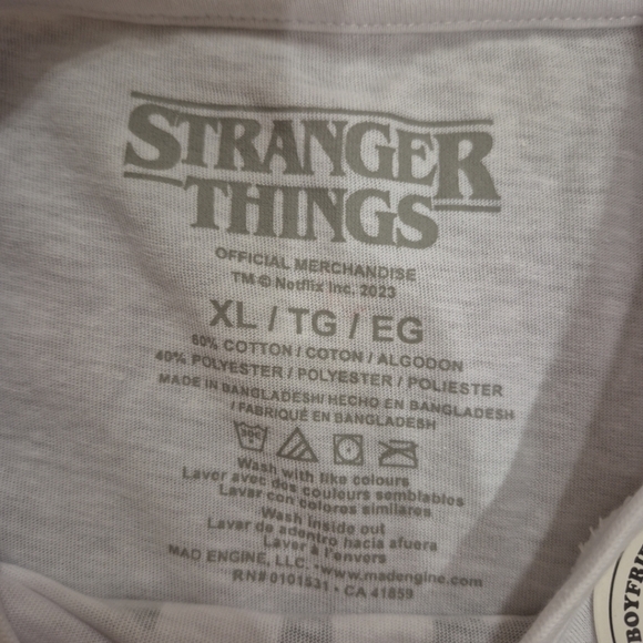 Stranger Things Hellfire Club White T-Shirt Adult Unisex Size XL NWT - Picture 3 of 7